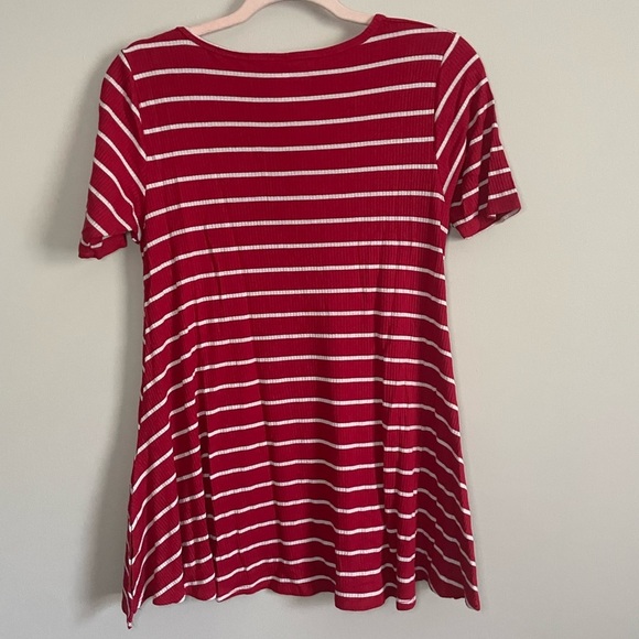 Lularoe Red and White Striped Perfect T-shirt - Picture 6 of 7